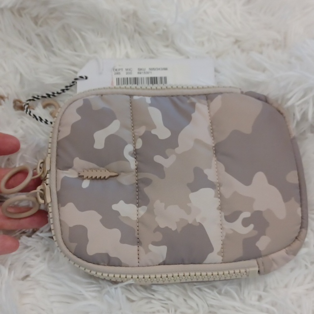 Thacker Quinn Packable Camo Quilted Tote Bag  NWT $98